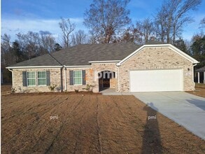 Building Photo - 516 Liberty Hall Dr