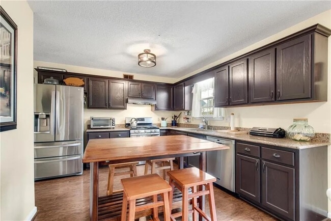 Photo - Room in House on Wilkie Way NW