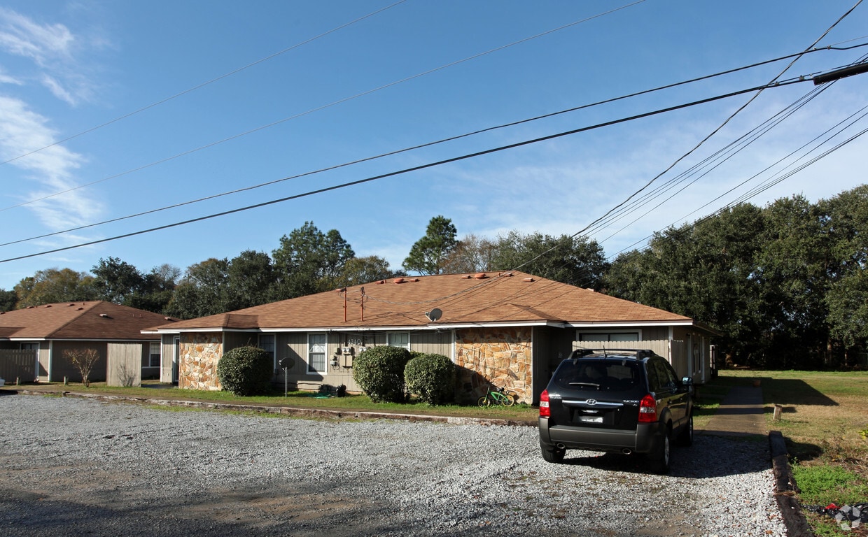 Primary Photo - 4740 Bellview Ave