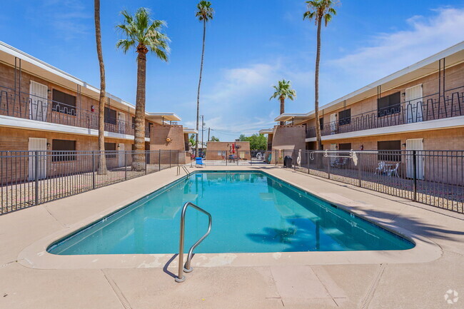 Pool Area - Pueblo Grande