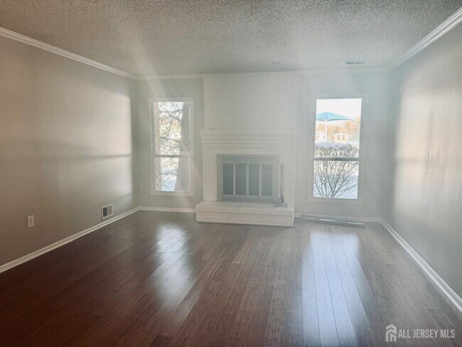 Foto del edificio - 256 Willowbrook Dr