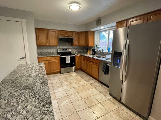 Photo - 1285 S Eaton Ct House