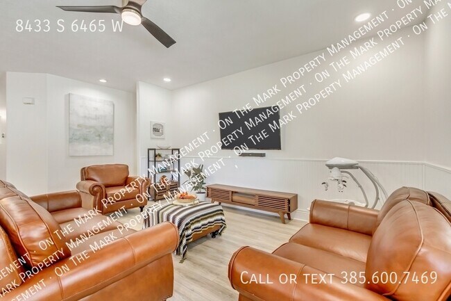 Building Photo - Spacious Solar Powered WJ Home