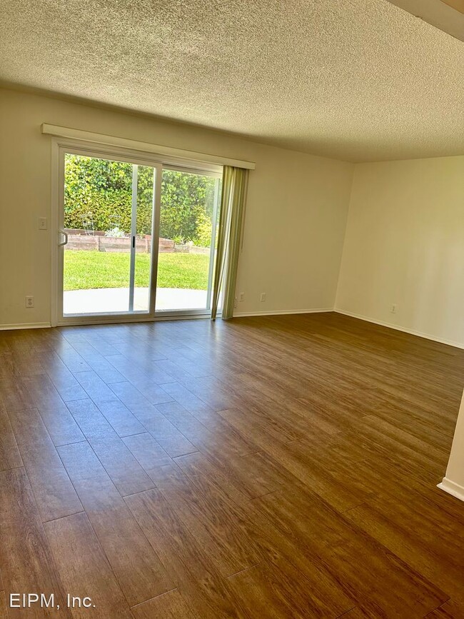 Building Photo - 3 br, 2 bath House - 329 Santa Barbara Sho...