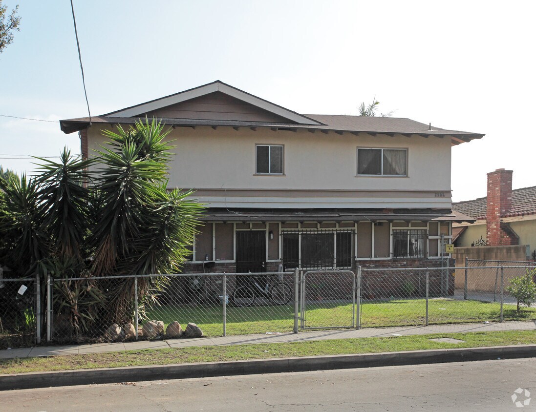 Building Photo - 6506 California Ave
