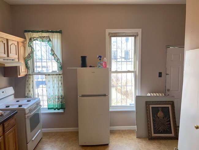 Foto del edificio - 28 Radde Pl