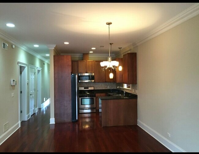 Building Photo - 3543 N Narragansett Ave