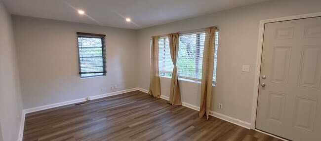 Foto del edificio - Saint Elmo Duplex!