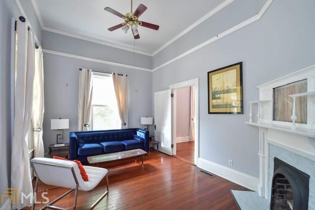 Primary Photo - 483 Boulevard NE