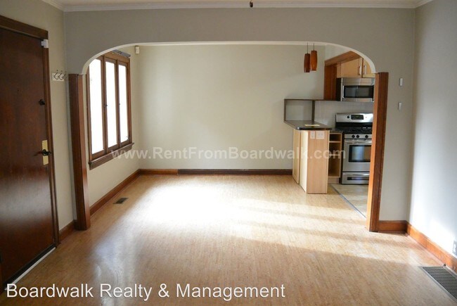 Foto del edificio - 3 br, 3 bath House - 2252 S Windsor St.