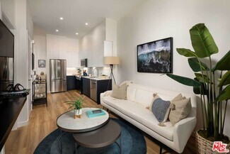 Building Photo - 3223 Wilshire Blvd