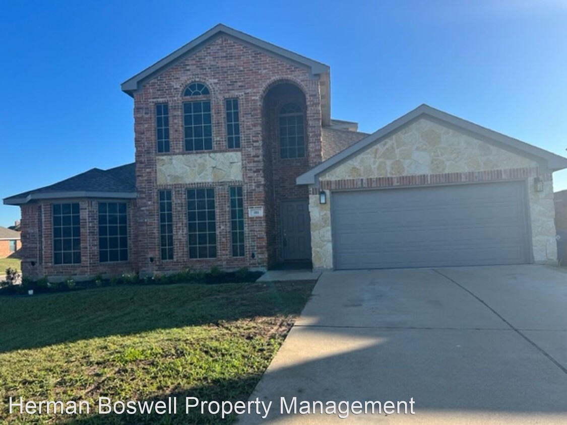 Primary Photo - 4 br, 3 bath House - 101 Sports Row