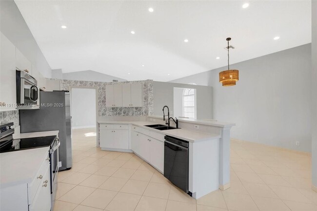 Building Photo - 8442 NW 57th Dr