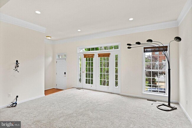 Foto del edificio - 43118 Royal Fern Terrace