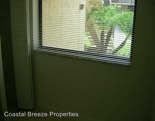 Building Photo - 1246 S Military Trail
