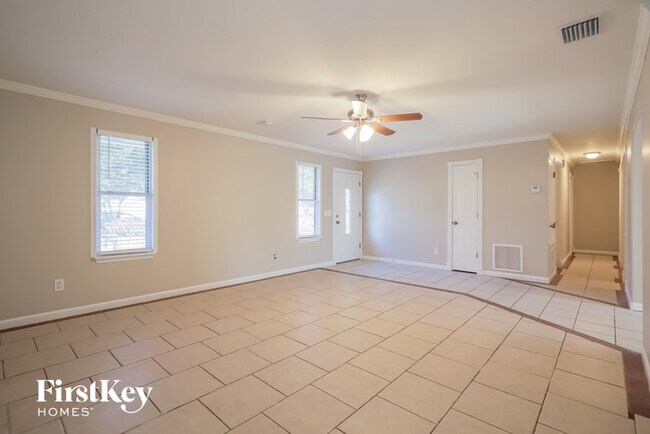 Building Photo - 10717 Appaloosa Dr
