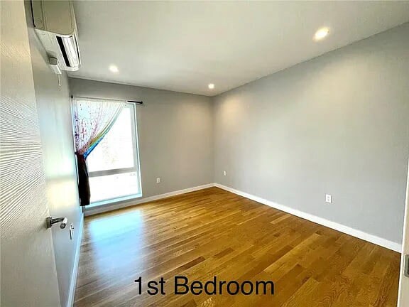 Foto del edificio - 8629 Bay Pkwy