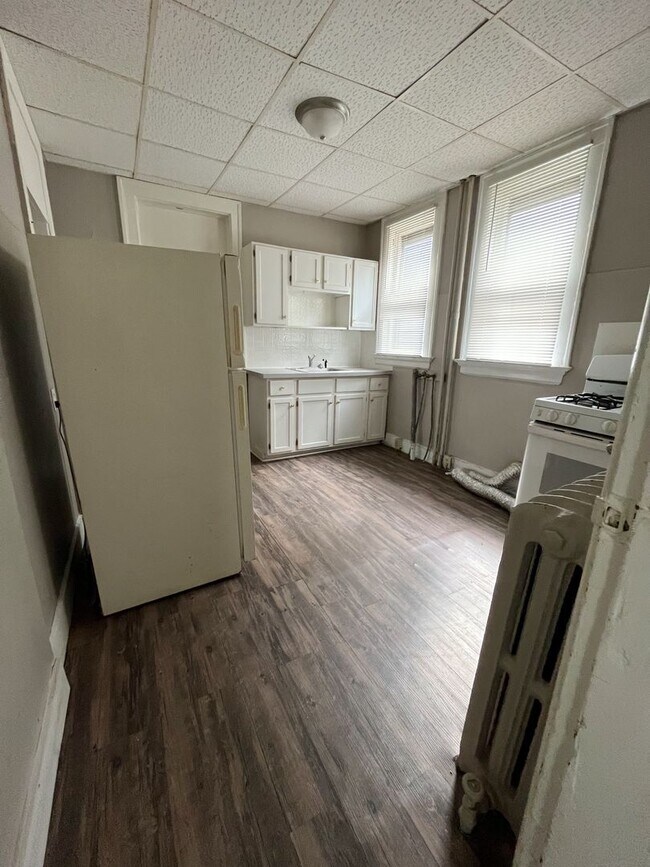 Foto del edificio - 708 W. Jackson