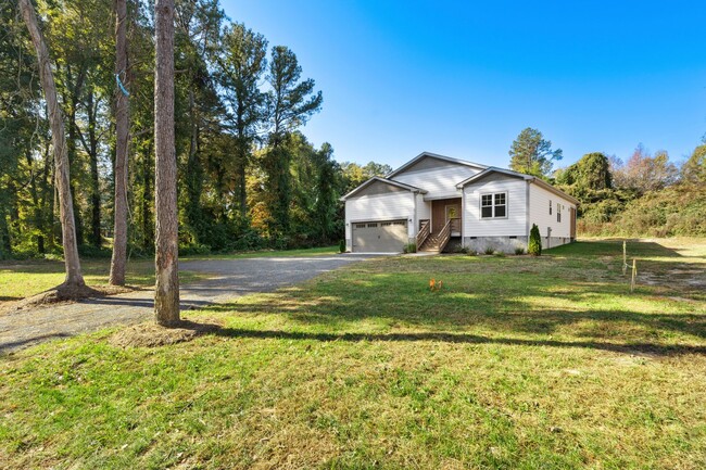Foto del edificio - 4 Bedroom/2 bath Ranch within Minutes of D...