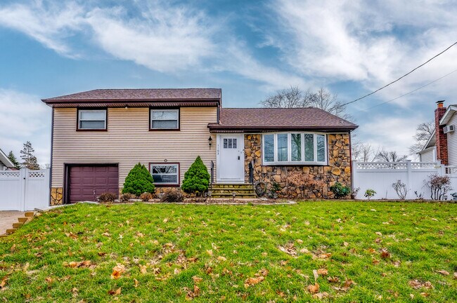 Building Photo - 1103 Kent Pl