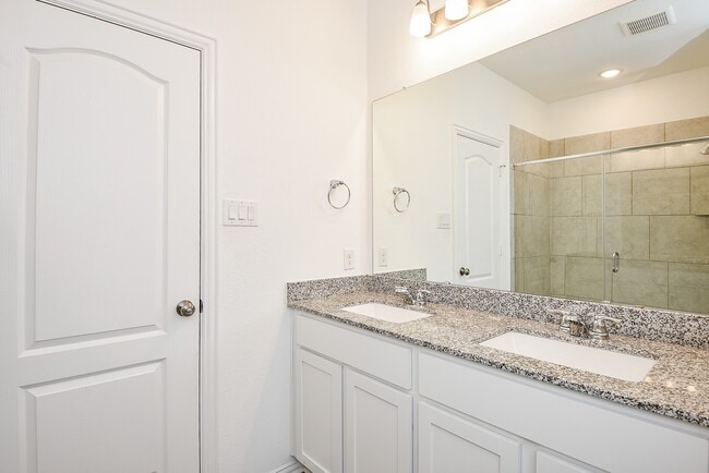 Building Photo - 31326 Black Frst Xing