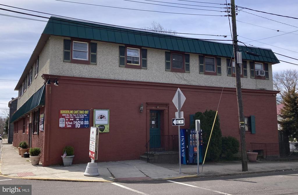 Foto principal - 102 Delaware Rd