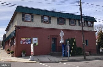 Building Photo - 102 Delaware Rd