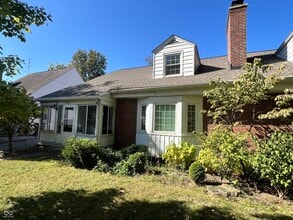 Building Photo - 4728 Boulevard Pl Building Photo - 4728 Boulevard Pl