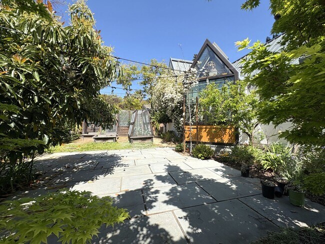 Building Photo - Charming 4BR Home with ADU