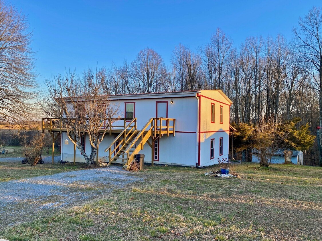 Primary Photo - 65 Chumbley Rd