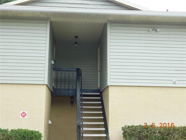Foto del edificio - 208 Red Cedar Pl