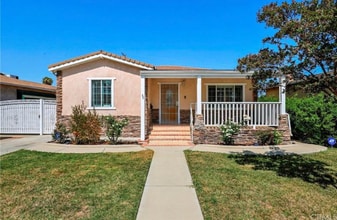 Building Photo - 5065 Gardenia Ave