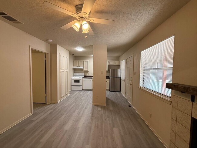 Foto del edificio - 4405 Avenue A