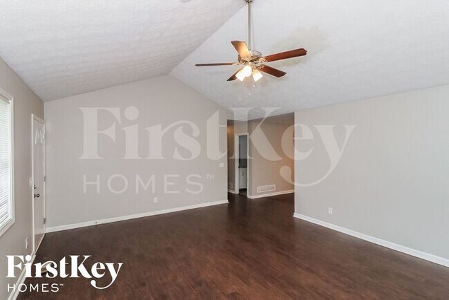 Building Photo - 1190 Lightfoot Dr