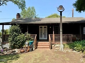 Building Photo - 1070 W Milton Dr