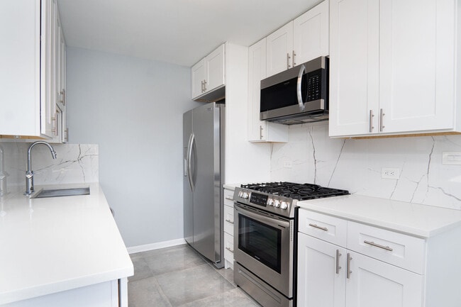 Foto del edificio - 317 Burlington Ave