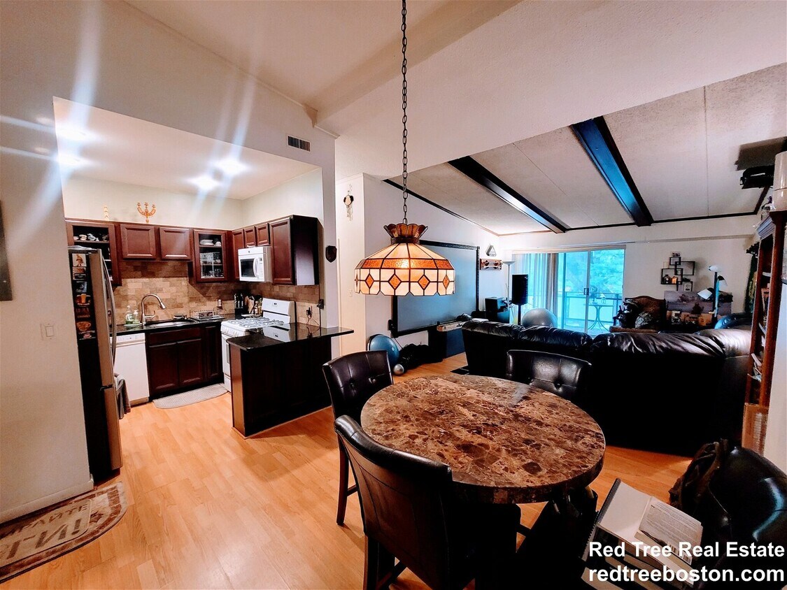 Primary Photo - 57 Broadlawn Park Apt #4b, Newton, MA 0246...