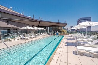 Building Photo - 6401 Wilshire Blvd