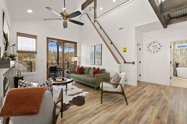 Building Photo - 2104 Almand Dr