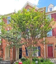 Building Photo - 22493 Cambridgeport Square