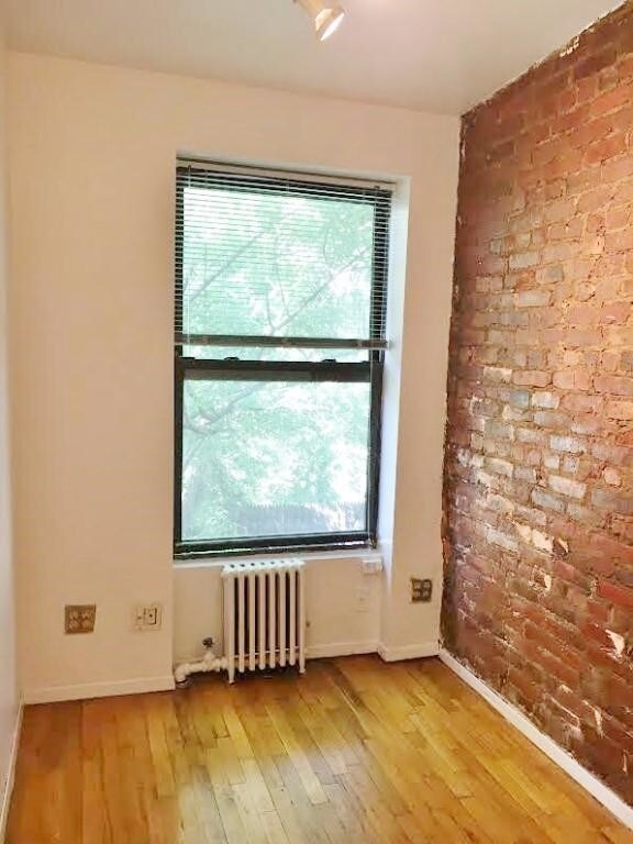 Primary Photo - 455 W 47th St