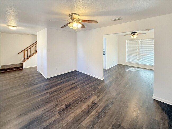 Building Photo - 1713 River Birch Dr