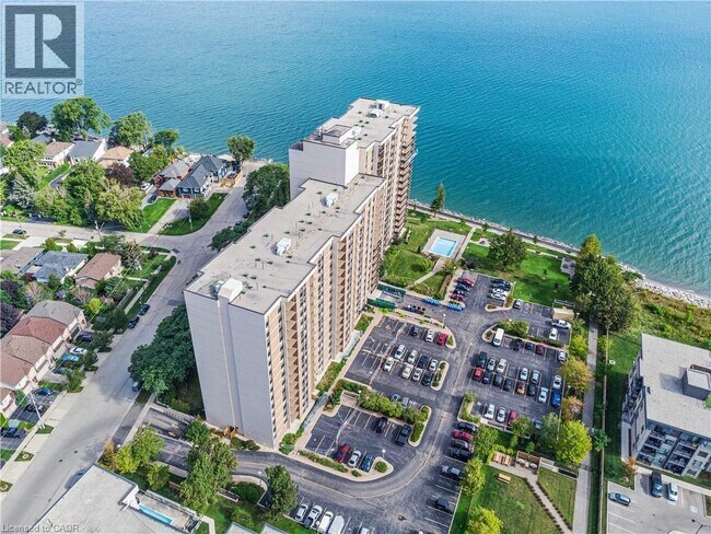 Photo du bâtiment - 500 Green Rd