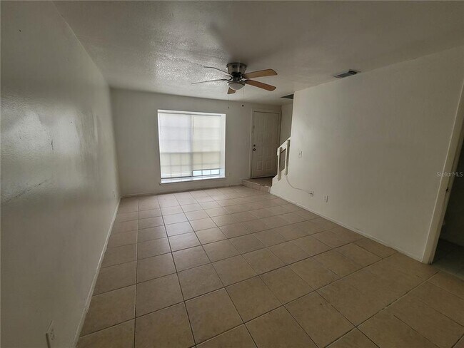 Foto del edificio - 3157 Windover Ave