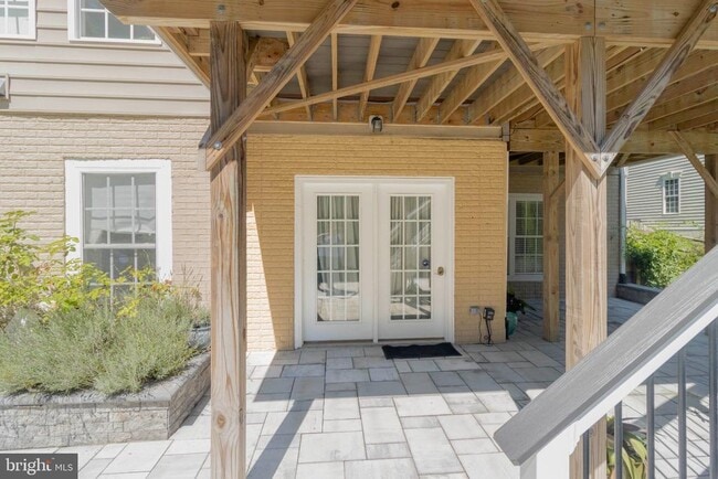 Building Photo - 3624 Stonewall Manor Dr