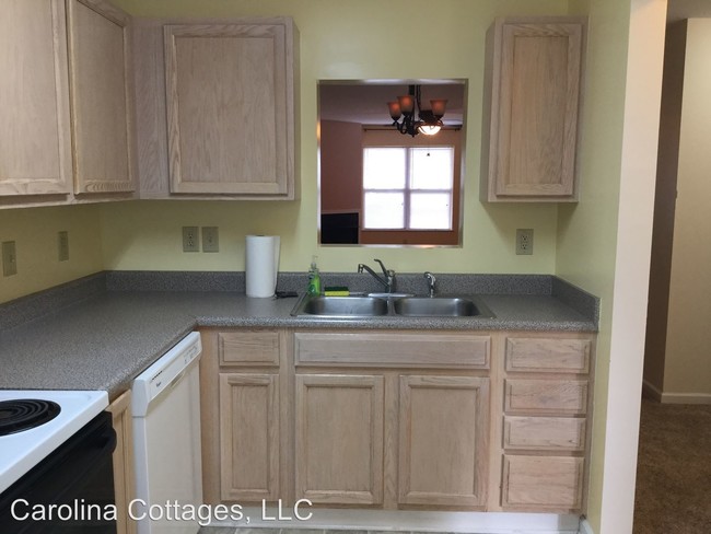 Building Photo - 2 br, 2 bath House - 403 Carrington Place