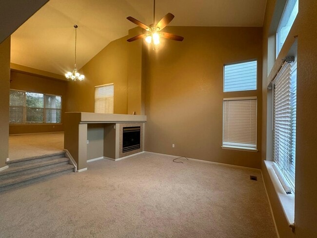 Building Photo - 10237 Willowbridge Way
