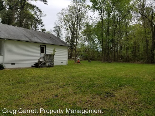 Building Photo - 2 br, 1 bath House - 58-A South Emmaus RD