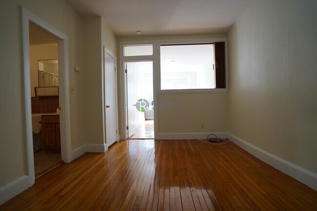 Building Photo - 33 Lancaster Terrace