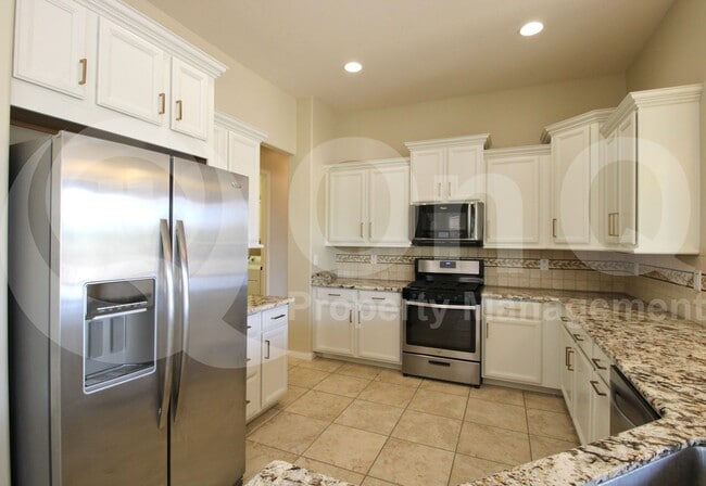 Building Photo - 17824 W Cedarwood Ln